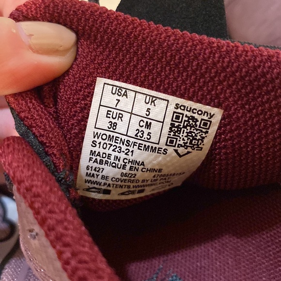 saucony form fit 4 size 7 barely used (worn 3 times to run errands) - Picture 5 of 8